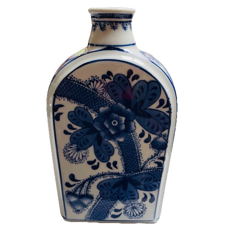 Seymore Mann‎ Fine Porcelain Bottle Vase Blue Flowers White Vintage home Decor
